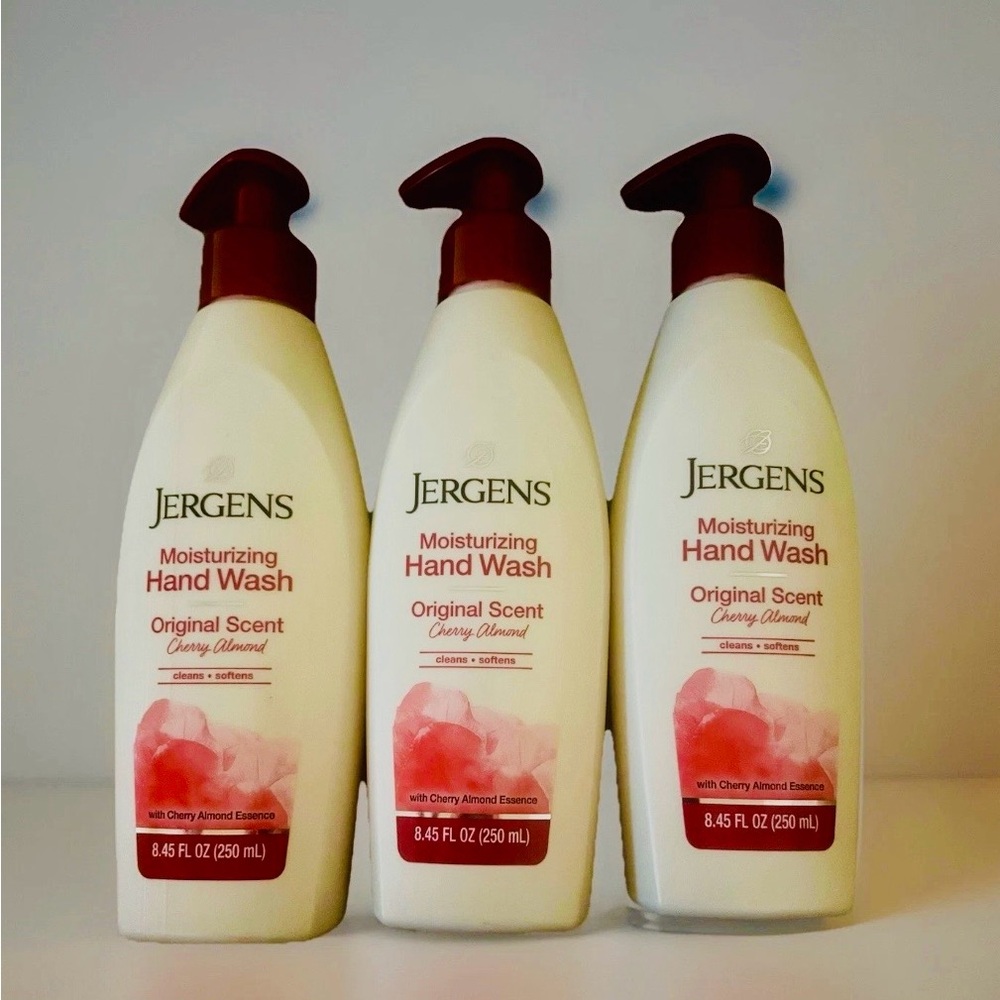 3-8.45 oz Jergens Cherry Almond Moisturizing Hand Wash - Red and White